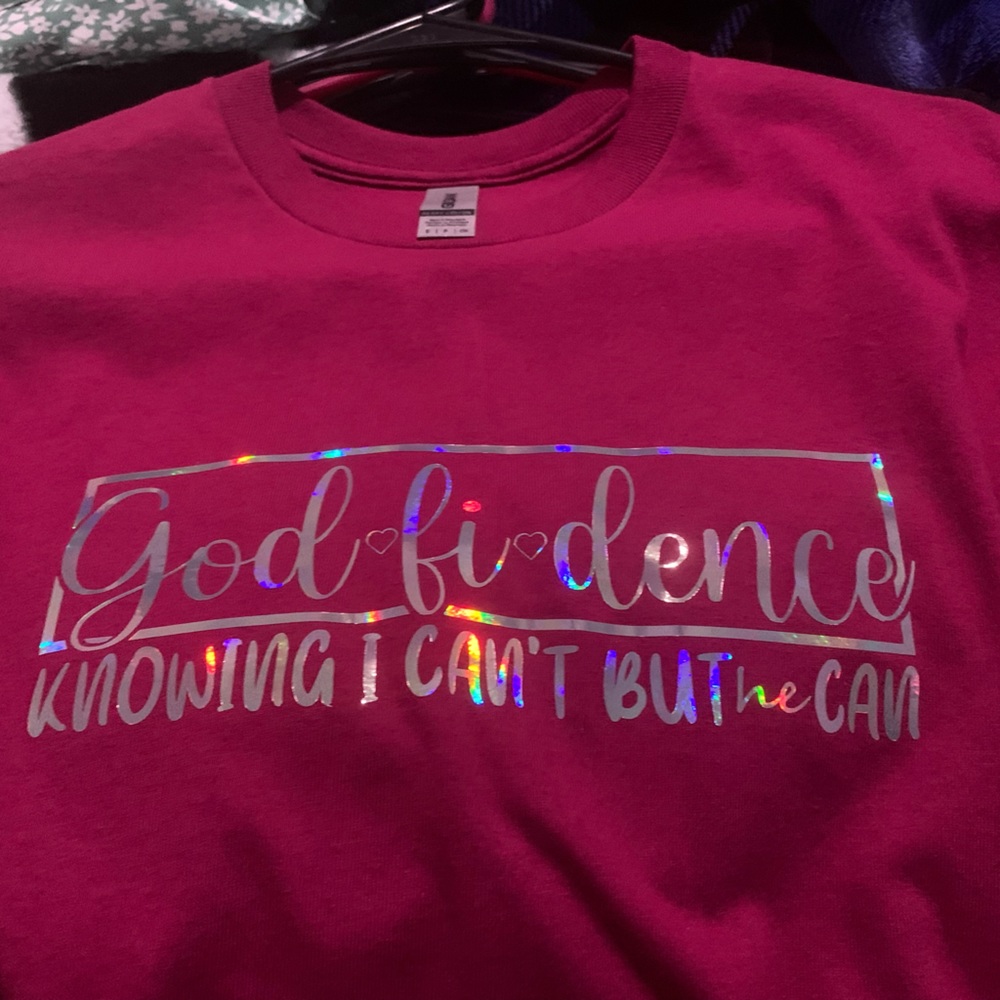 Unisex Gildan - Fusion pink Shirt - Size small